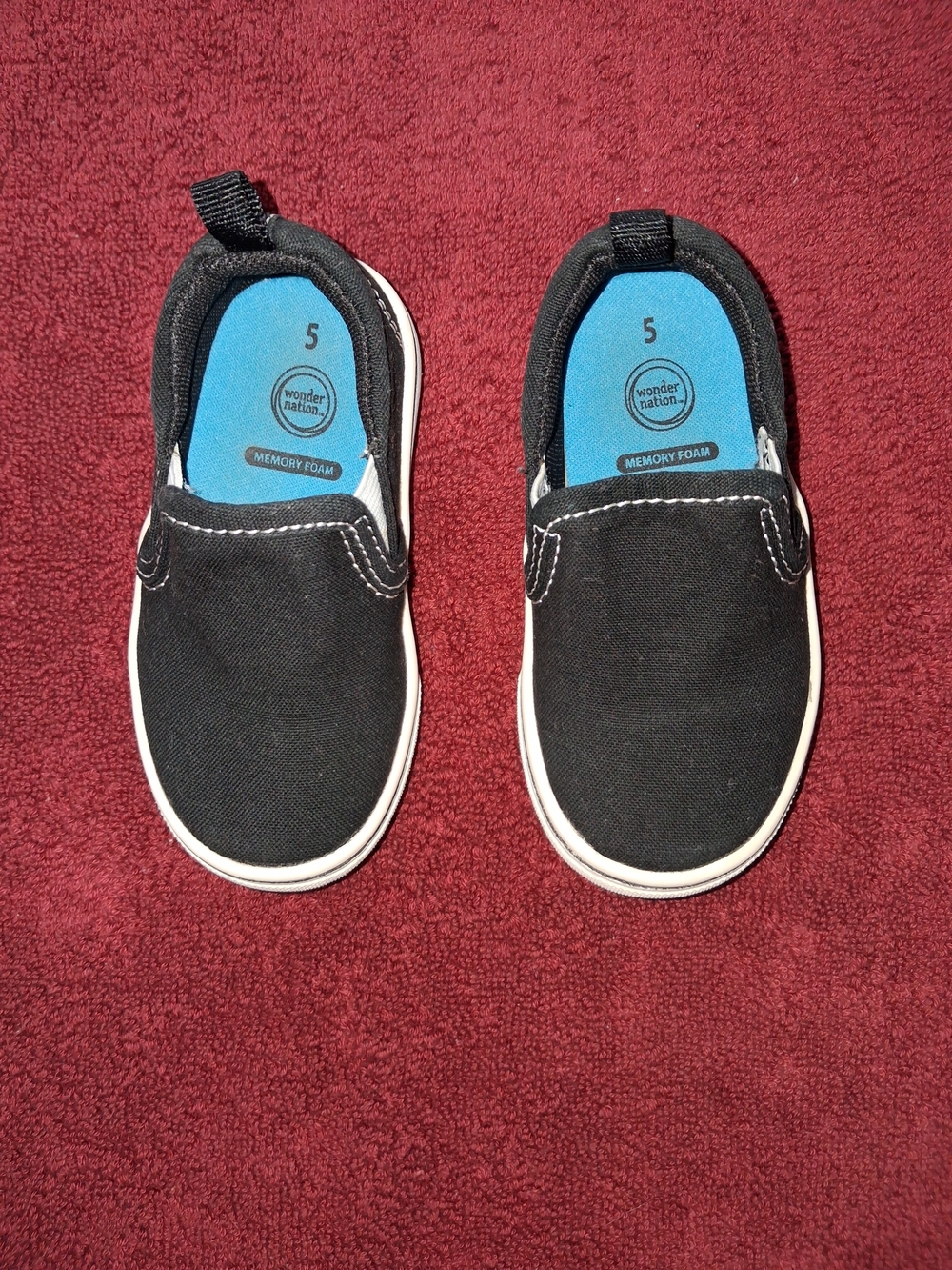 wonder nation Black Slip-On Kids Sneakers with Blue Insole